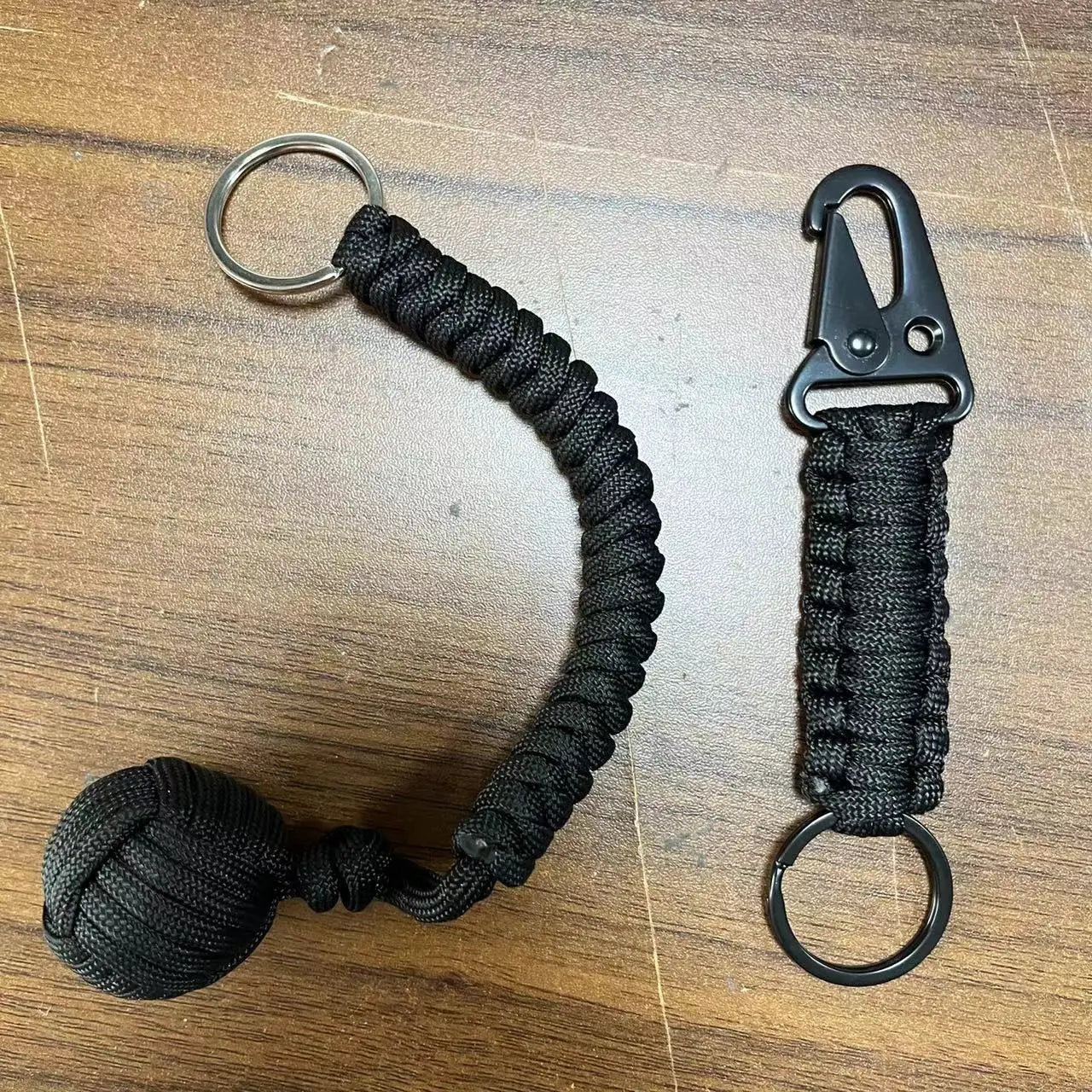 Outdoor Self Defense Umbrella Rope With Monkey Fist Steel Ball Paracord Keychain